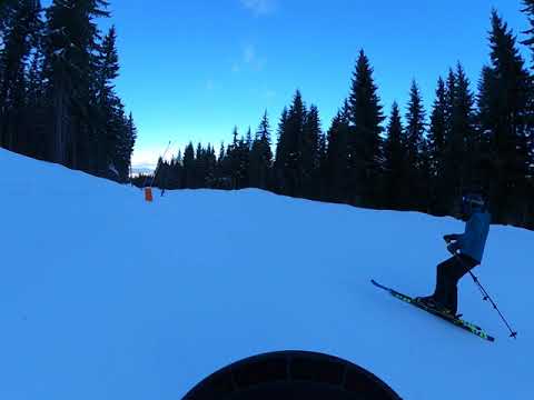 Видео: GH013306 Пампорово Спускане писта 12 - Стойките 19.01.2022