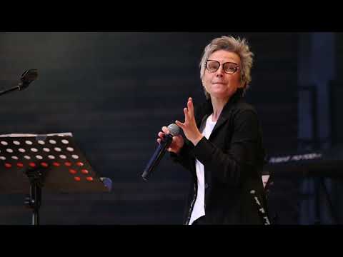 Видео: Сурганова и Оркестр - Да Винчи. 01.07.2023 Воронеж, Зелёный театр.