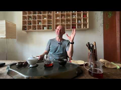 Видео: Да Хун Пао И Цзи  (Большой Красный Халат Первый сорт) - эталонный утёсный чай. #дахунпао #улун #чай