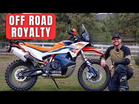 Видео: KTM 890 Adventure R 2025 года | 4 причины, по которым он доминирует в приключенческой езде по без...