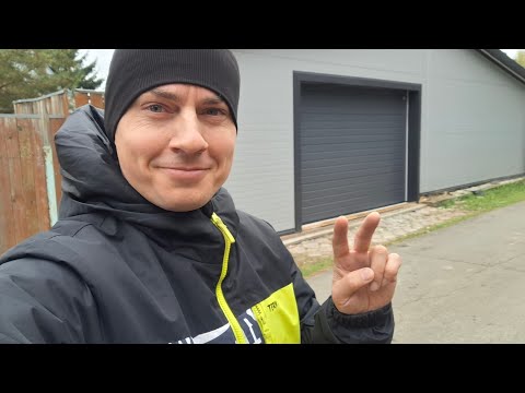 Видео: Сложный гараж из сэндвич панелей 