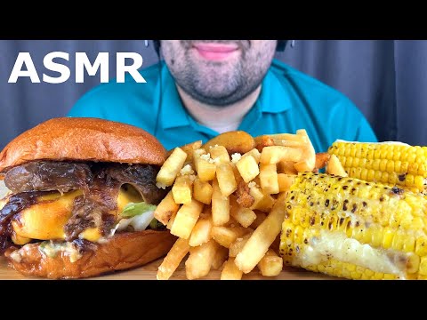 Видео: АСМР Бургер из говядины, картошка фри, кукуруза на гриле с сыром (Мукбанг) Итинг