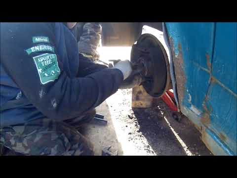 Видео: Замена заднего ступичного подшипника фольксваген т-4