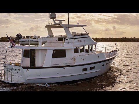 Видео: Траулер Kadey-Krogen