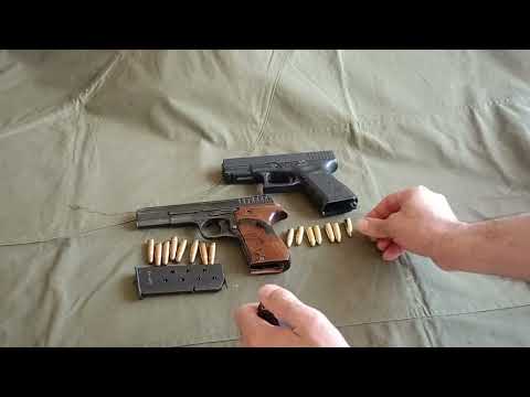 Видео: ТТ 33 и Глок 19  Външно сравнение/ 30 Bore Pistol TT 33 and Glock 19 External comparison