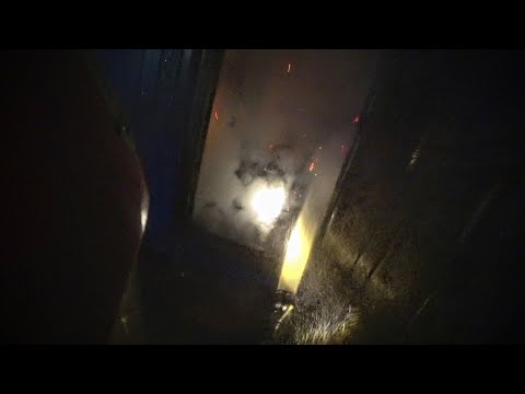 Видео: Пожар в бытовке.