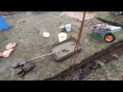 Видео: Заливаю фундамент. Видео не о чем, одна болтовня