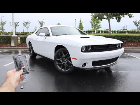 Видео: Dodge Challenger SXT 2022 года: запуск, выхлоп, тест-драйв, взгляд от первого лица и обзор