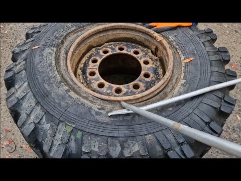 Видео: Клеим камеру, собираем колесо Урала и устанавливаем.