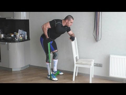 Видео: Тяга одной рукой в наклоне с резиной: техника и нюансы