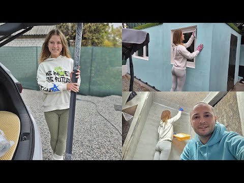 Видео: Забрали отливы и установили. Покрасили потолок в летне кухне