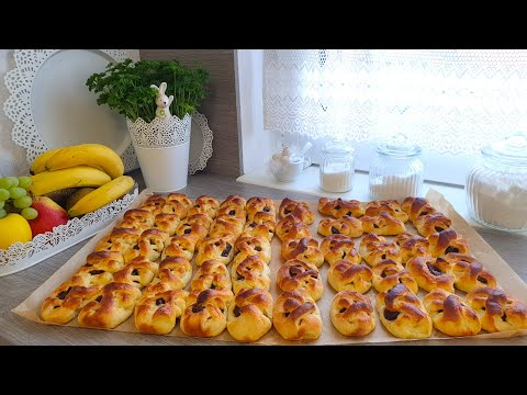 Видео: Пасхальная выпечка !Плюшечки с сухофруктоми!