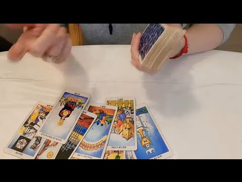 Видео: #Таро. Одна позиция, намерения вашего мужчины, на какие шаги и действия готов.