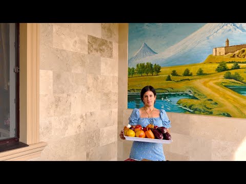 Видео: Жареные Баклажаны с Соусом 🍅 Вкусный Салат из Помидоров и Лука  в Маринаде.