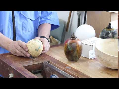 Видео: Расчет объема погребальной урны, выточенной на токарном станке, с Сэмом Анджело