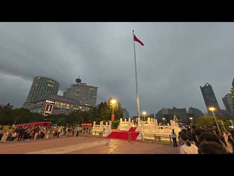 Видео: Церемония с флагом в городе Фучжоу, Китай (Fuzhou, China)