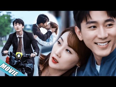 Видео: 🚴‍♂️Богиня нашла нового парня, но бедный юноша на велике возвращает её любовь!