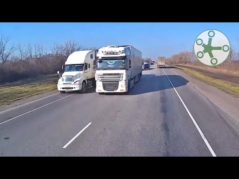 Видео: И снова про движение по обочине для пропуска едущих сзади