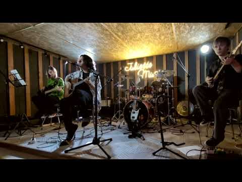 Видео: АЙВА - Закрывай (Live at Juliette Music 2025)