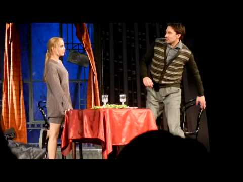 Видео: Двое на качелях (фрагмент)