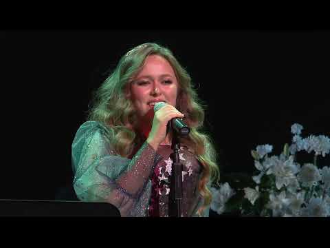 Видео: "Я всё могу" -  Анастасия Добровольская