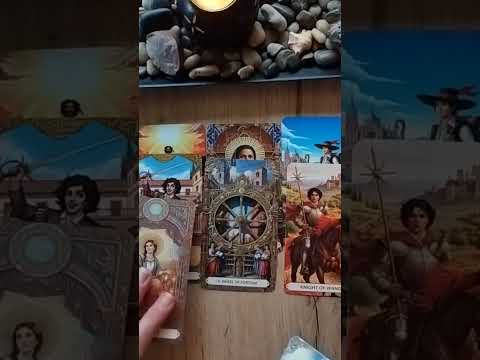 Видео: Нещо старо си отива , новото чака на вратата.Избори #интуиция #taro #таро #любов 