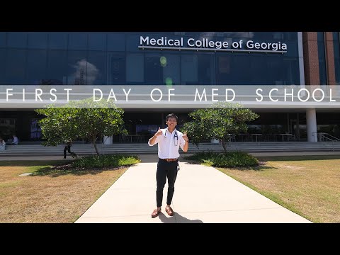 Видео: ПЕРВЫЙ ДЕНЬ МЕДИЦИНСКОЙ ШКОЛЫ: НАЧАЛО! | ВИДЕОБЛОГИ МЕДИЦИНСКОЙ ШКОЛЫ