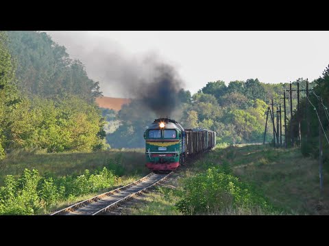 Видео: Светодымовое приветствие двух локомотивных бригад на двух тепловозах