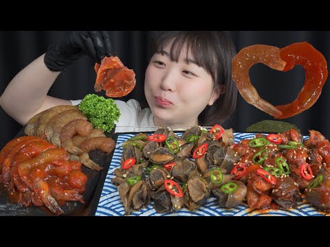 Видео: Креветки и морские улитки, маринованные в соевом соусе🐚🦐