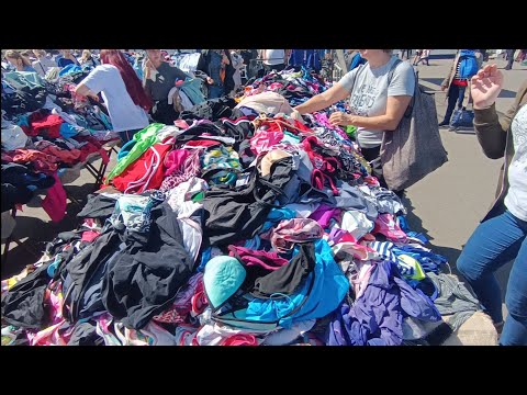 Видео: Секонд-хенд рынок Ждановичи г. Минск. На улице, одежда и аксессуары, second hend вторые руки.