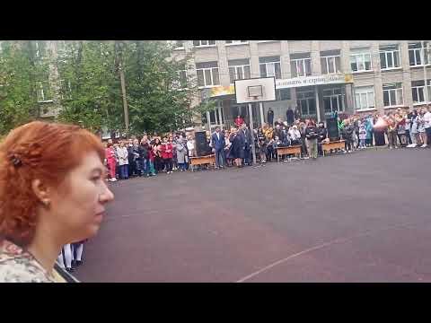 Видео: первый раз в первый класс,линейка