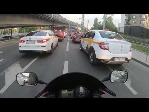 Видео: Honda CBR600F4I по вечерней Москве