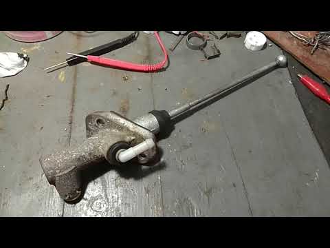 Видео: Ремонт головного циліндра зчеплення FIAT DOBLO 223