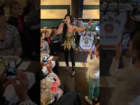 Видео: Росица Пейчева - Мале ле,стара майчинко. Най - доброто изпълнение.  На живо #live #music #bulgaria