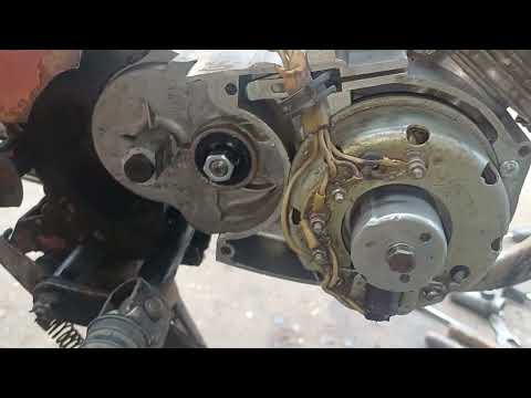 Видео: Два мотора В50, запуск.