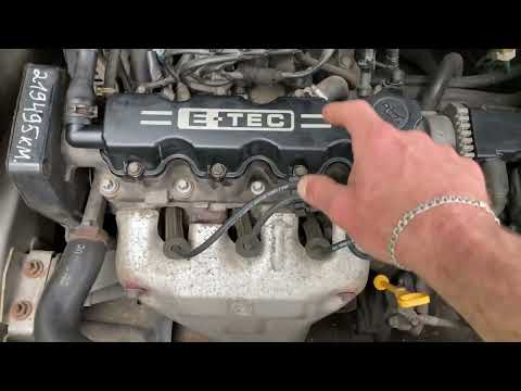 Видео: Быстрая замена прокладки клапанной крышки Lanos 1.5,Несколько советов.#automobile #cars