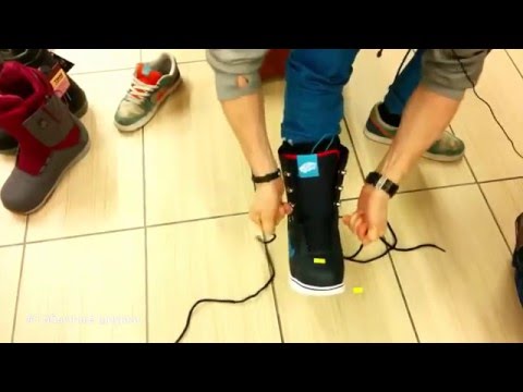 Видео: Что делать если "гуляет пятка" в сноубордических ботинках.