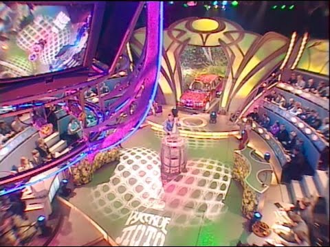 Видео: 396-й тираж Русского лото 12 мая 2002 года. В гостях группа Голубые береты.