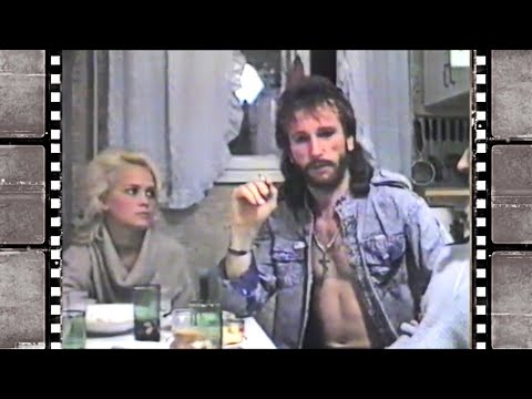 Видео: ИГОРЬ ТАЛЬКОВ ГОВОРИТ И ПОЁТ НА КУХНЕ - РЕДКИЙ АРХИВ / Свердловск 1988