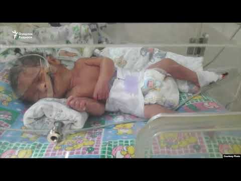 Видео: Пахтаободда дори йўқлигидан чақалоқ комага тушди; Навоийда кислород йўқлигидан бемор ўлди