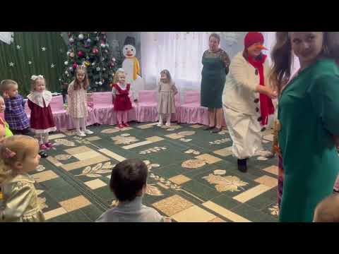 Видео: Прощання з ялинкою. ІІ молодша група.