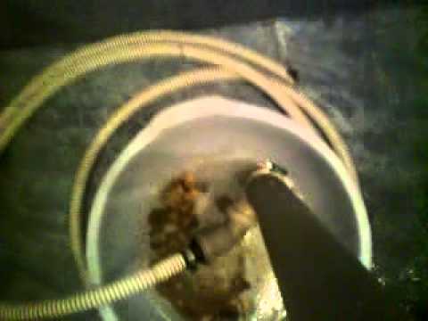 Видео: помпа за злато