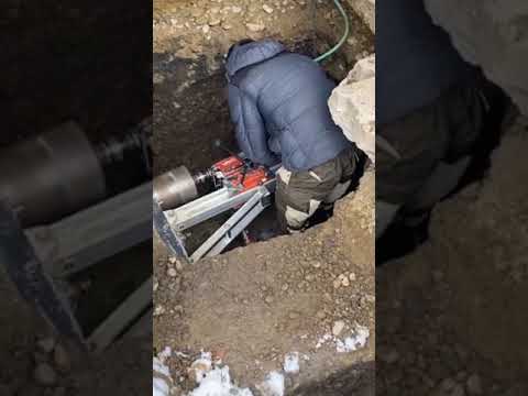Видео: Укрепление Фундаментов при трещинах на домах 89284419679