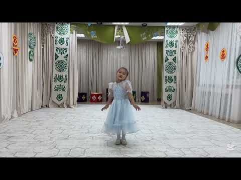 Видео: ЕЛОРДА ЕРКЕТАЙЫ ҚАЛАЛЫҚ ӨНЕР БАЙҚАУЫ. №49 "Алтынай" балабақшасы. "Отан менің жүрегім" әні