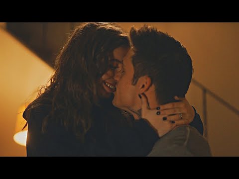 Видео: Ash & Elisia-я тебя искать не буду..