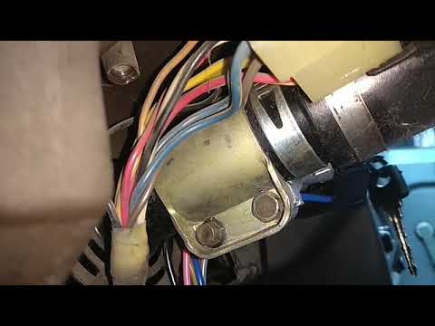 Видео: Снятие,замена замка зажигания Москвич 2141