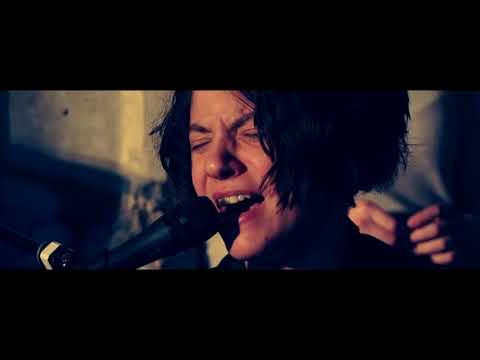 Видео: Агата Вильчик feat. ХОССП - Love buzz (Shocking Blue cover)