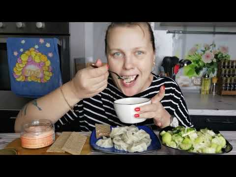 Видео: Мукбанг Домашние пельмени с рыбой, салат