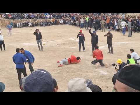 Видео: Абдуқаҳор палвони аз н  А Ҷоми  дар гуштини н Ёвон д парчасой