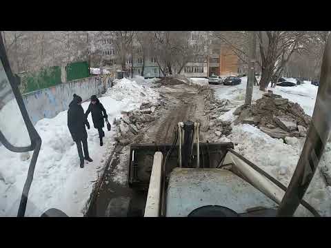 Видео: Толстый лед.Раздолбить любой ценой.Пробиваемся на парковку.